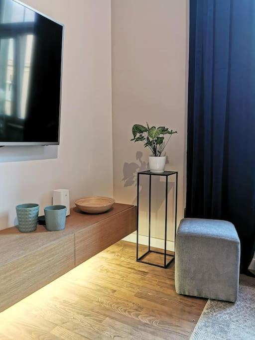Apartament Przy Rynku Еленя-Гура Экстерьер фото